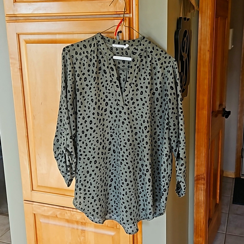 Stitch fix brand Lush blouse in EUC